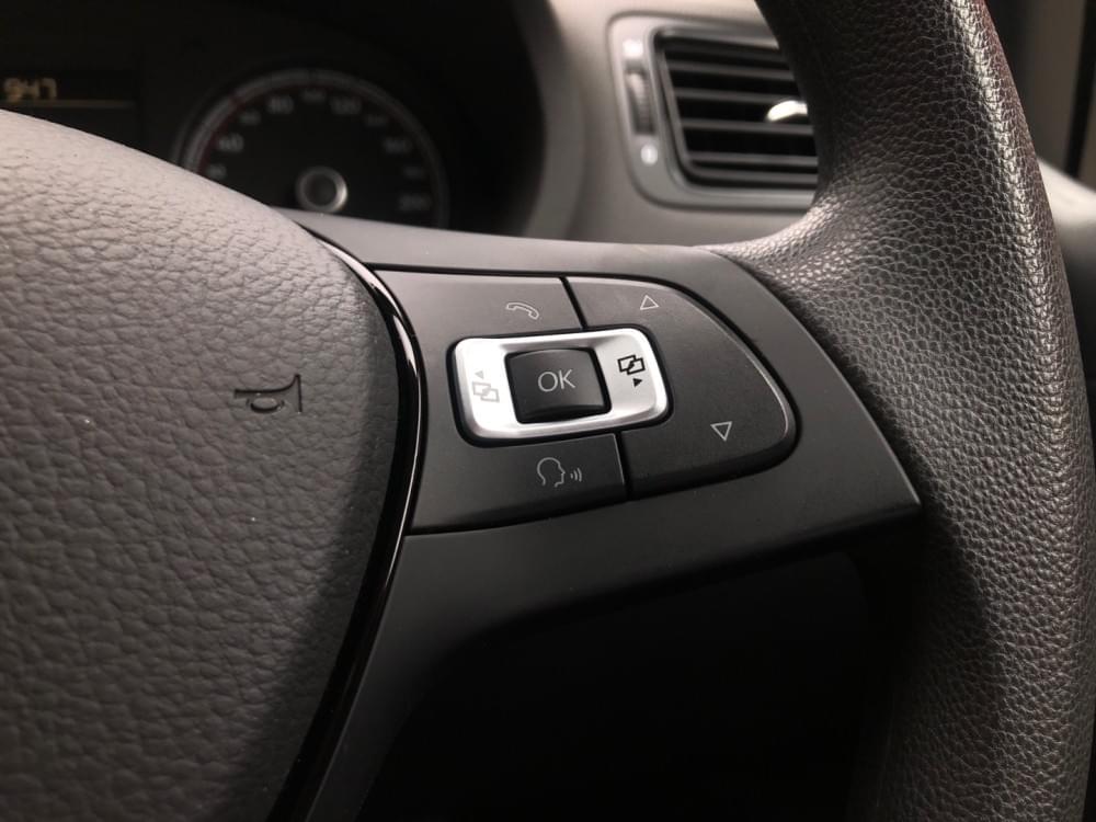 Volkswagen Polo Vivo Hatch 1.6 Life Tipt