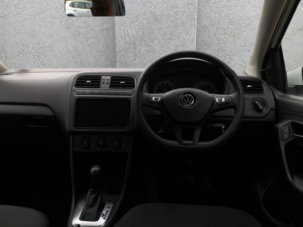 Volkswagen Polo Vivo Hatch 1.6 Life Tipt