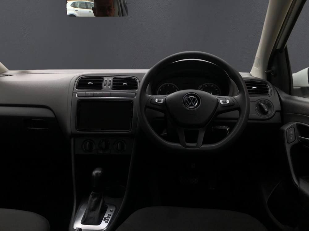 Volkswagen Polo Vivo Hatch 1.6 Life Tipt
