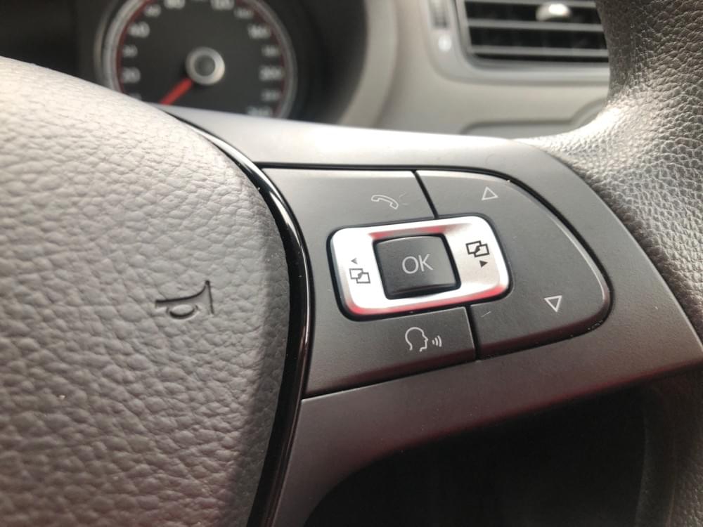 Volkswagen Polo Vivo Hatch 1.6 Life Tipt
