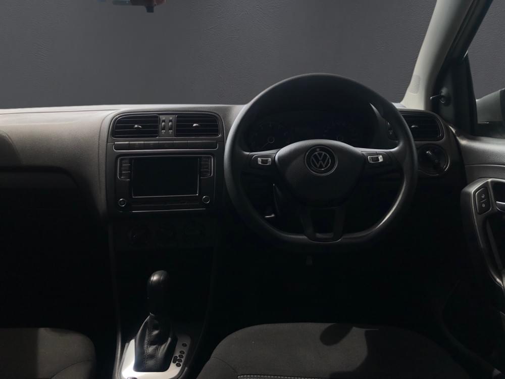 Volkswagen Polo Vivo Hatch 1.6 Comfortline Tiptronic