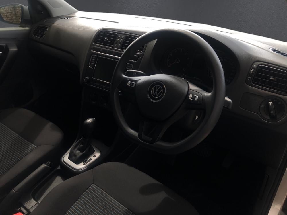 Volkswagen Polo Vivo Hatch 1.6 Comfortline Tiptronic