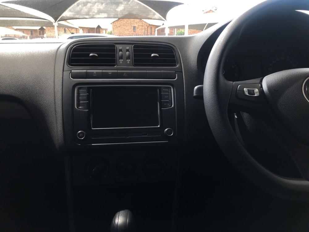 Volkswagen Polo Vivo Hatch 1.6 Comfortline Tiptronic