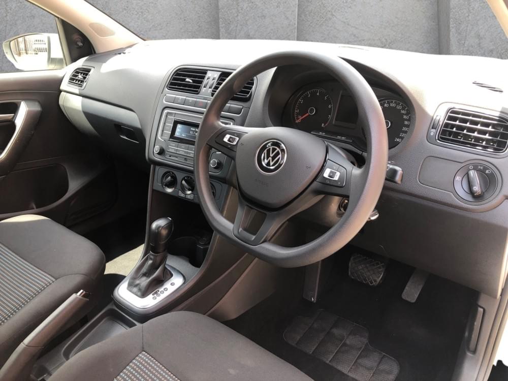 Volkswagen Polo Vivo Hatch 1.6 Comfortline Tiptronic