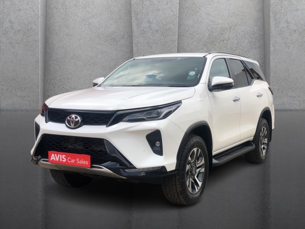 Toyota Fortuner 2.4 Gd-6 Rb At