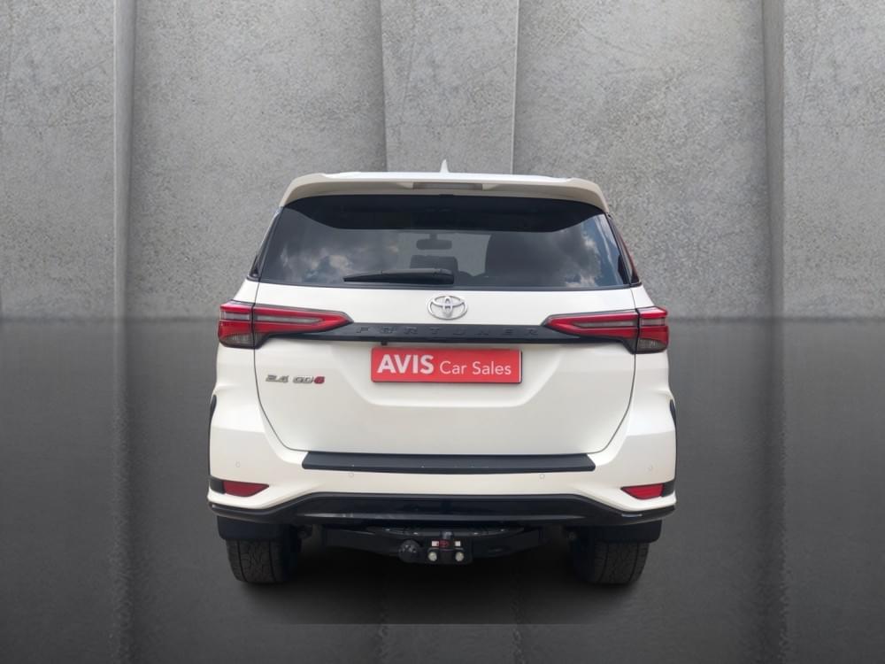 Toyota Fortuner 2.4 Gd-6 Rb At