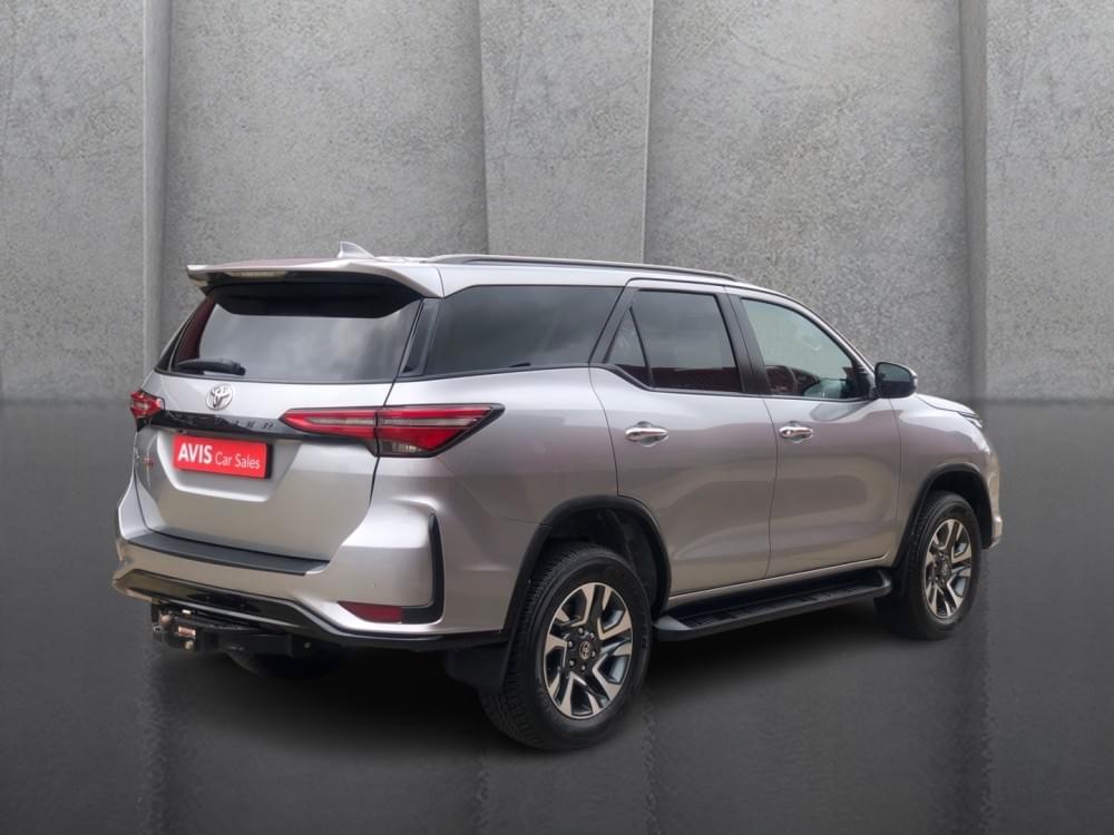 Toyota Fortuner 2.4 Gd-6 Rb At