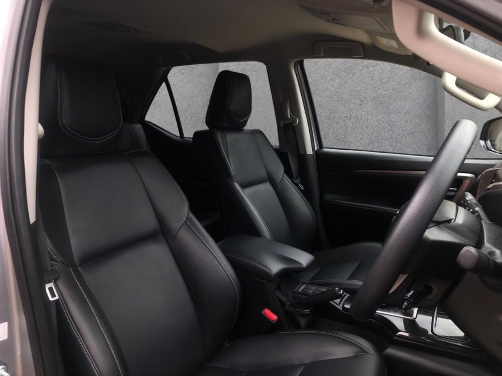 Toyota Fortuner 2.4 Gd-6 Rb At