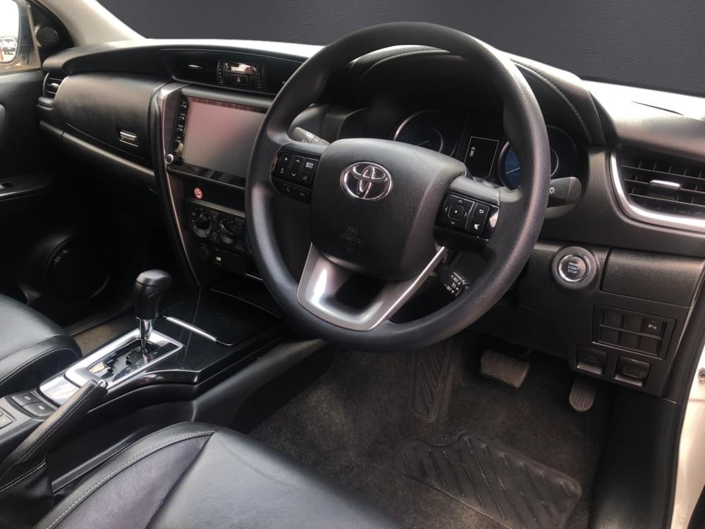 Toyota Fortuner 2.4 Gd-6 Rb 6At