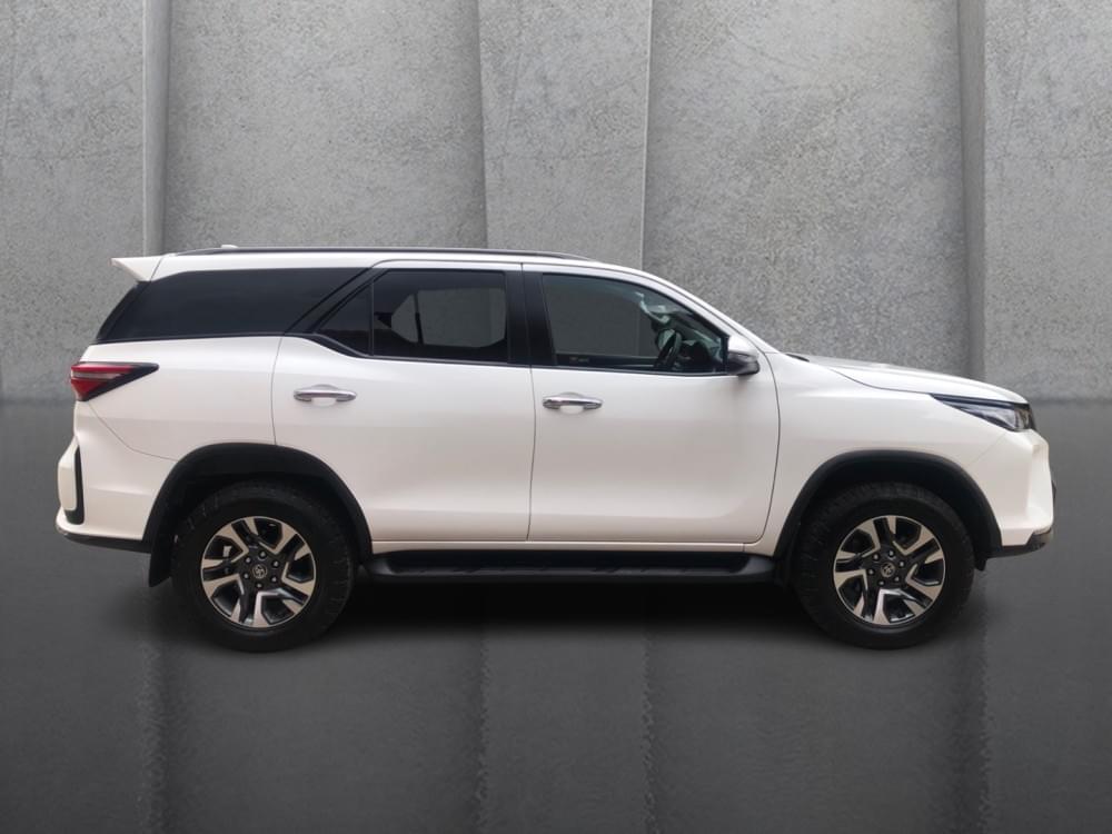 Toyota Fortuner 2.4 Gd-6 At