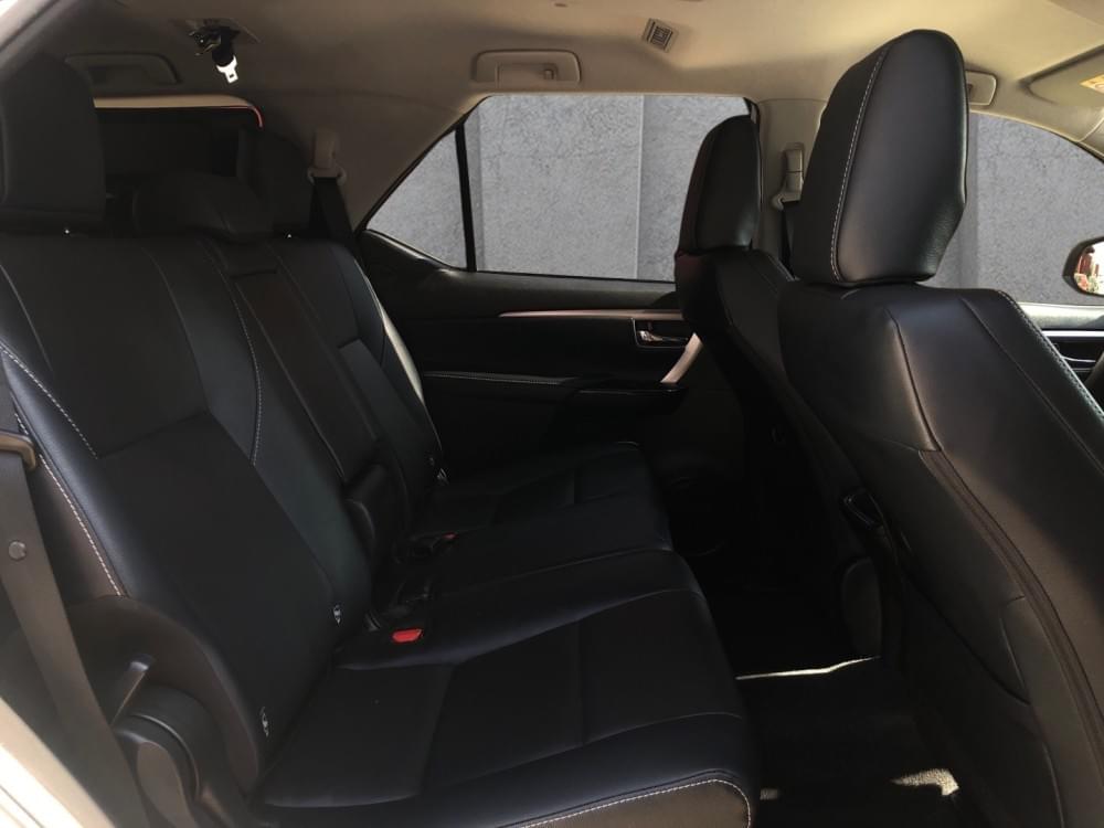 Toyota Fortuner 2.4 Gd-6 Raised Body At