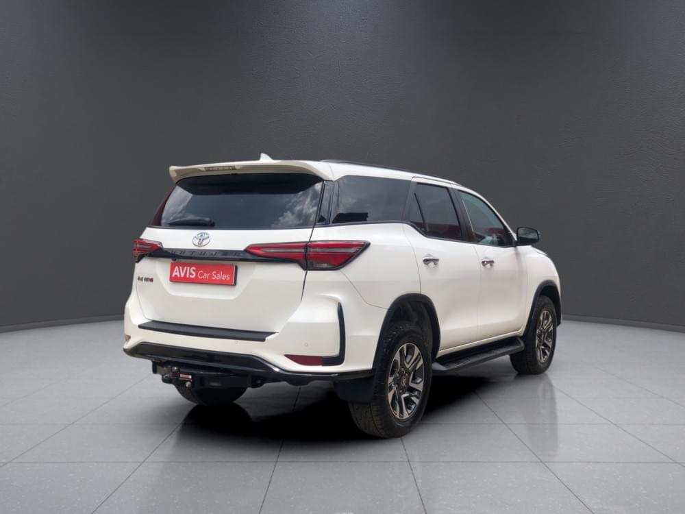 Toyota Fortuner 2.4 Gd-6 Rb 6At