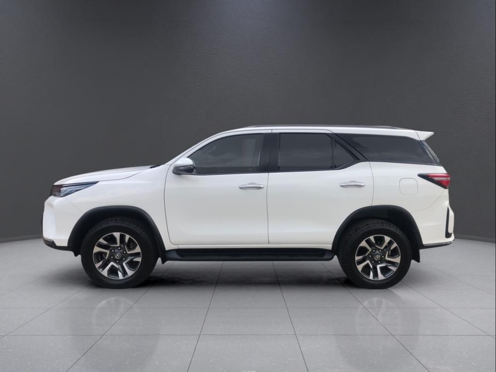 Toyota Fortuner 2.4 Gd-6 Rb 6At