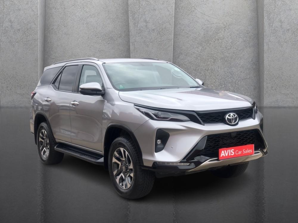 Toyota Fortuner 2.4 Gd-6 Rb At