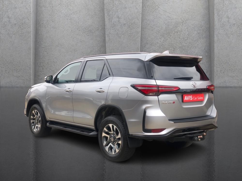 Toyota Fortuner 2.4 Gd-6 Rb At