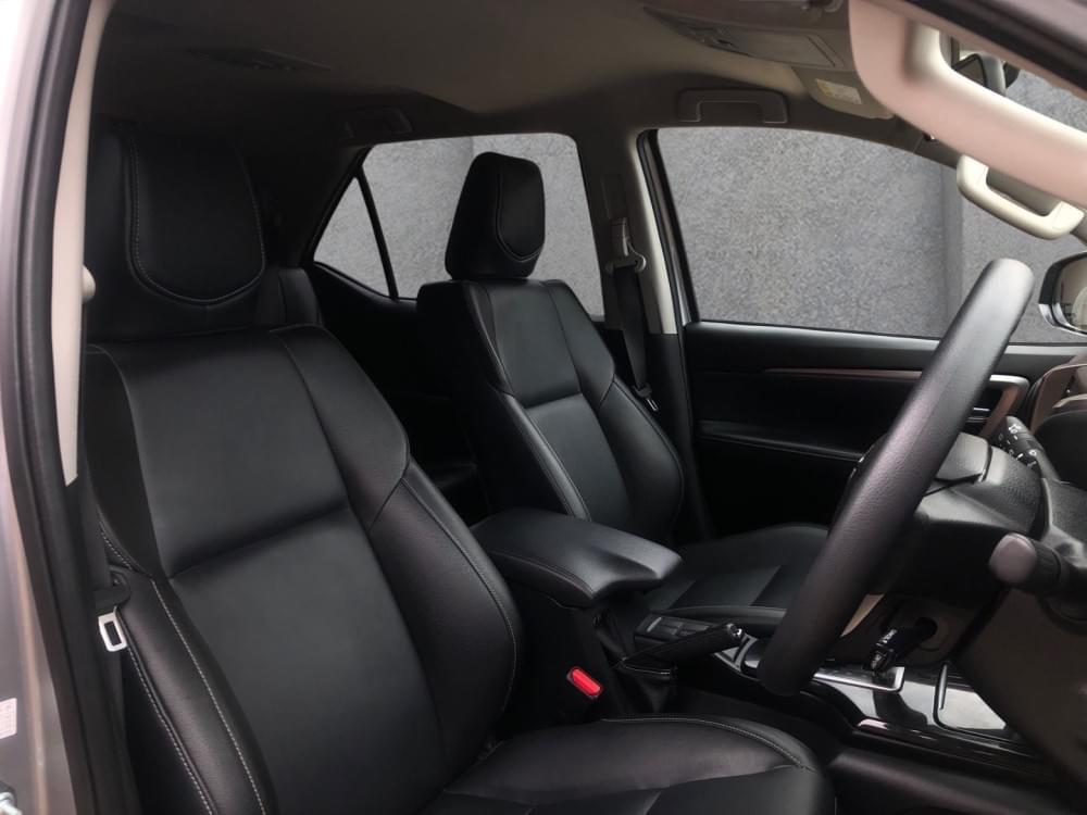 Toyota Fortuner 2.4 Gd-6 Rb At
