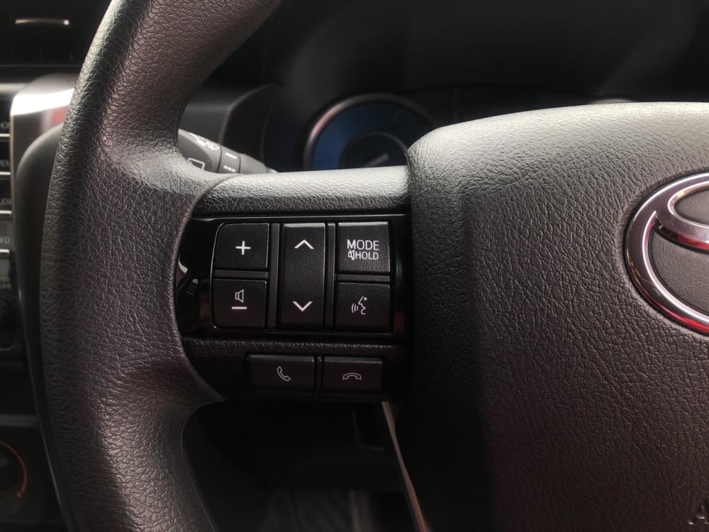 Toyota Fortuner 2.4 Gd-6 Rb At