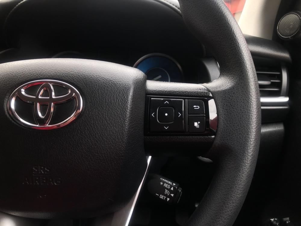 Toyota Fortuner 2.4 Gd-6 Rb At