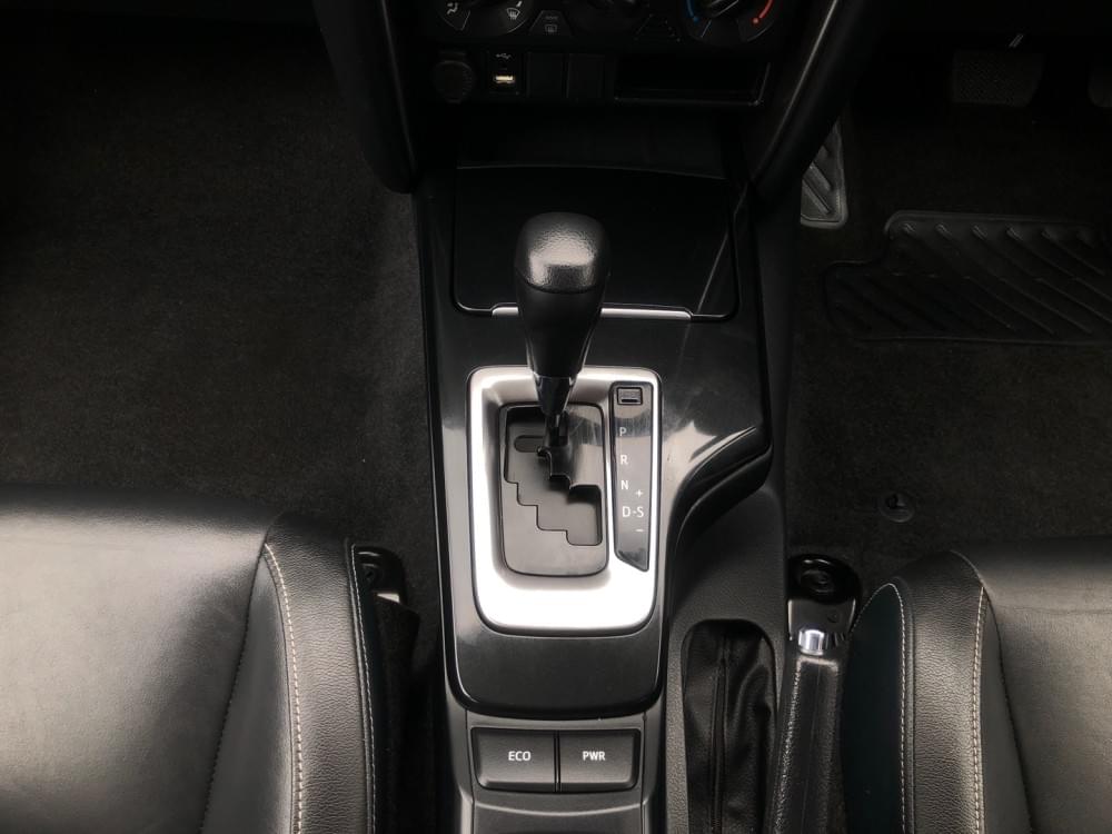 Toyota Fortuner 2.4 Gd-6 Rb At