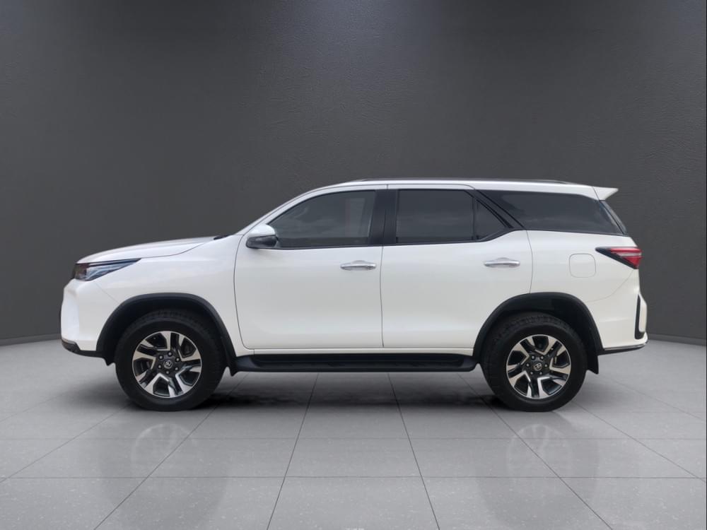 Toyota Fortuner 2.4 Gd-6 Rb 6At