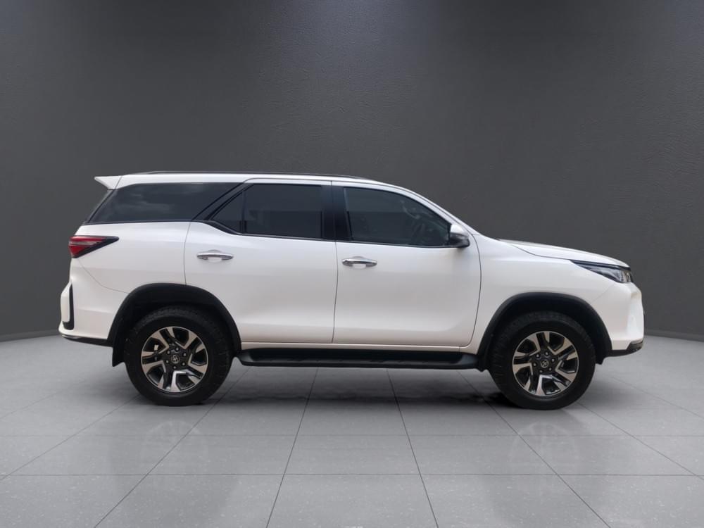 Toyota Fortuner 2.4 Gd-6 Rb 6At