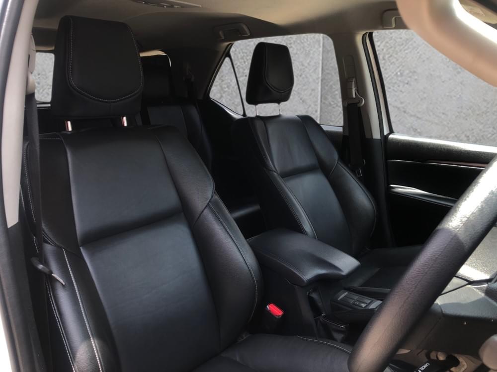 Toyota Fortuner 2.4 Gd-6 Rb At