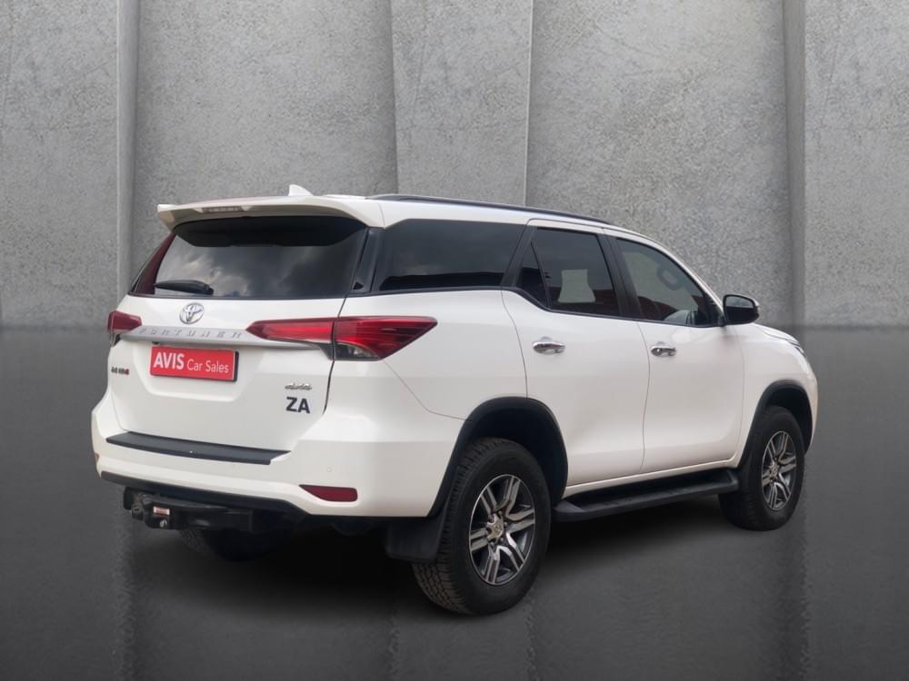 Toyota Fortuner 2.4 Gd-6 4X4 At