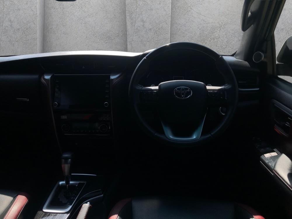 Toyota Fortuner 2.8 Gd-6 Rb At