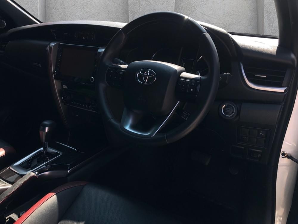 Toyota Fortuner 2.8 Gd-6 Rb At