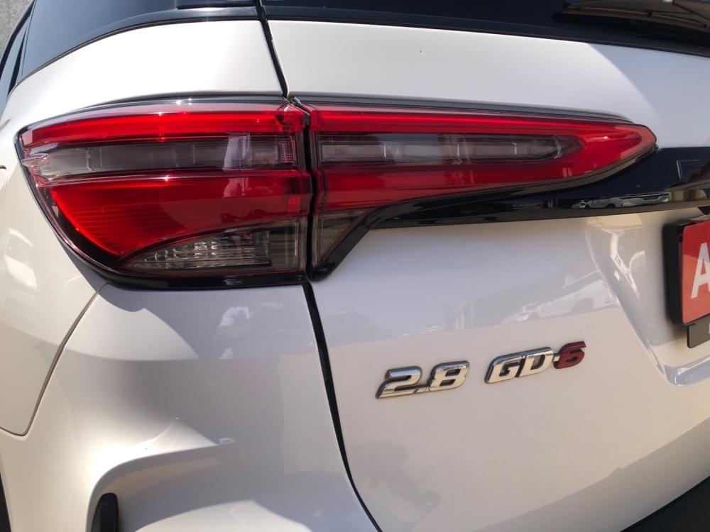 Toyota Fortuner 2.8 Gd-6 Rb At