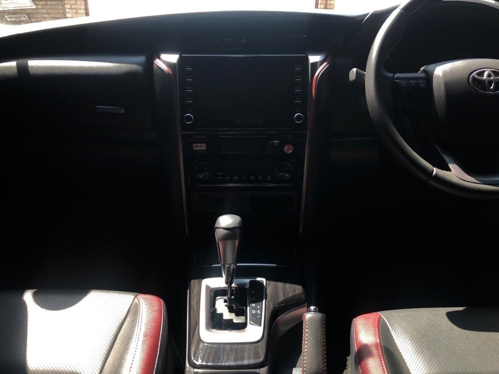 Toyota N/A 2.8 Gd-6 Rb At