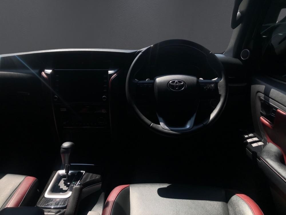 Toyota Fortuner 2.8 Gd-6 Rb At