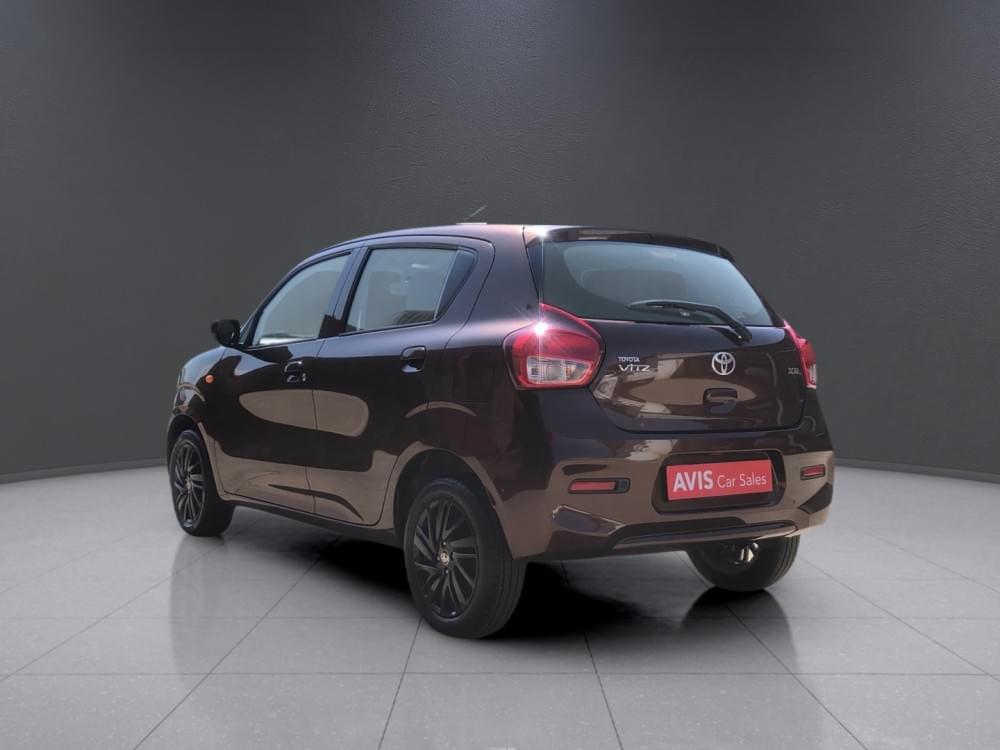 Toyota Vitz 1.0 Xr Amt