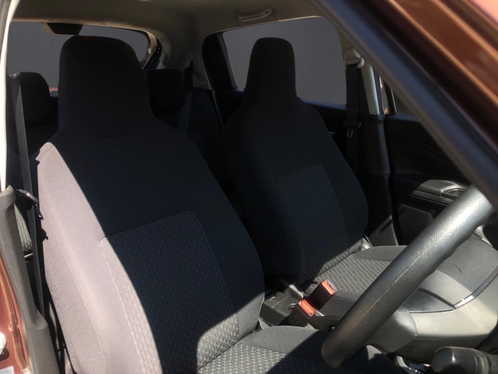 Toyota Vitz 1.0 Xr Amt