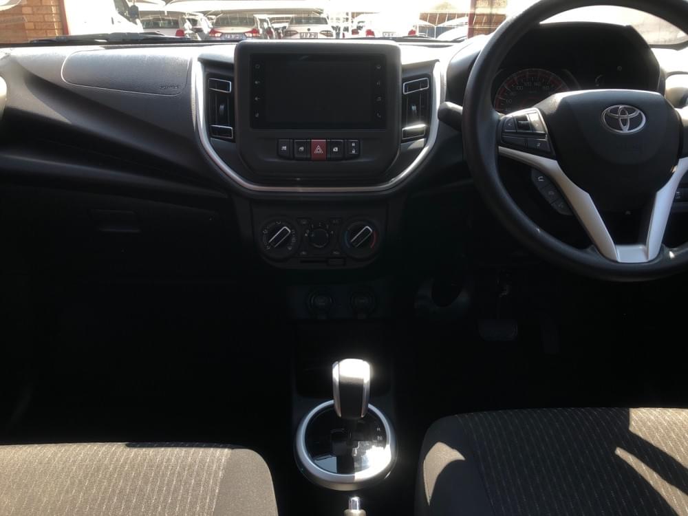 Toyota Vitz 1.0 Xr Amt