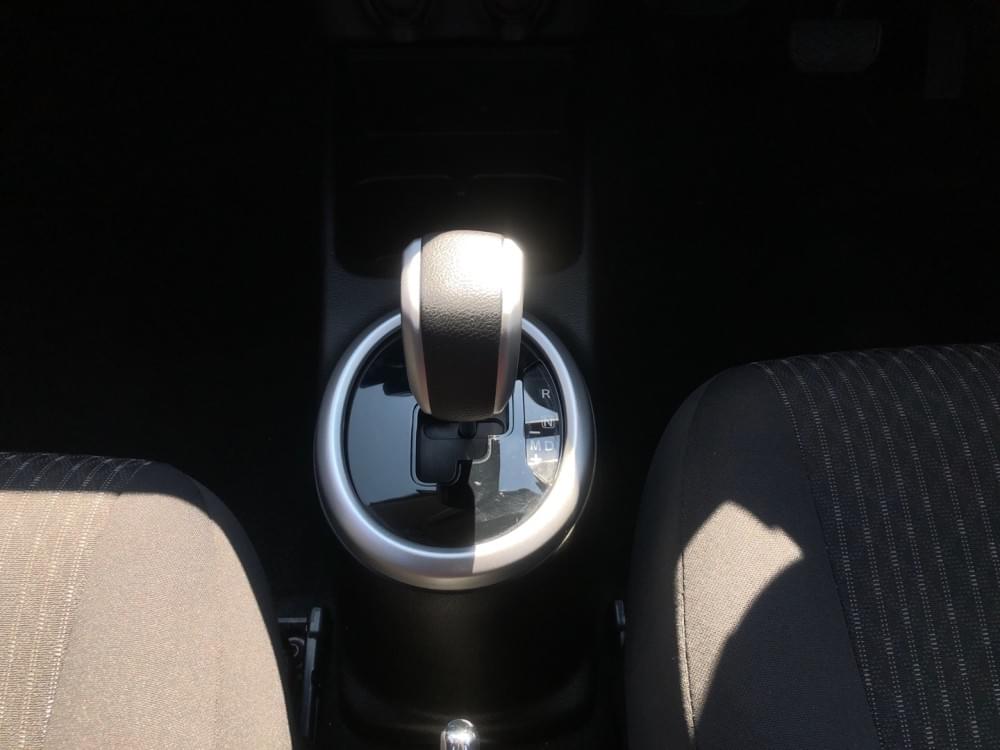 Toyota Vitz 1.0 Xr Amt