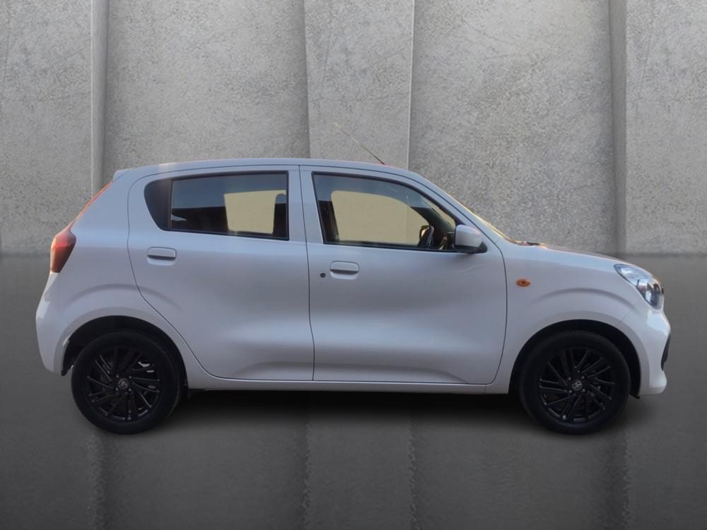 Toyota Vitz 1.0 Xr Amt
