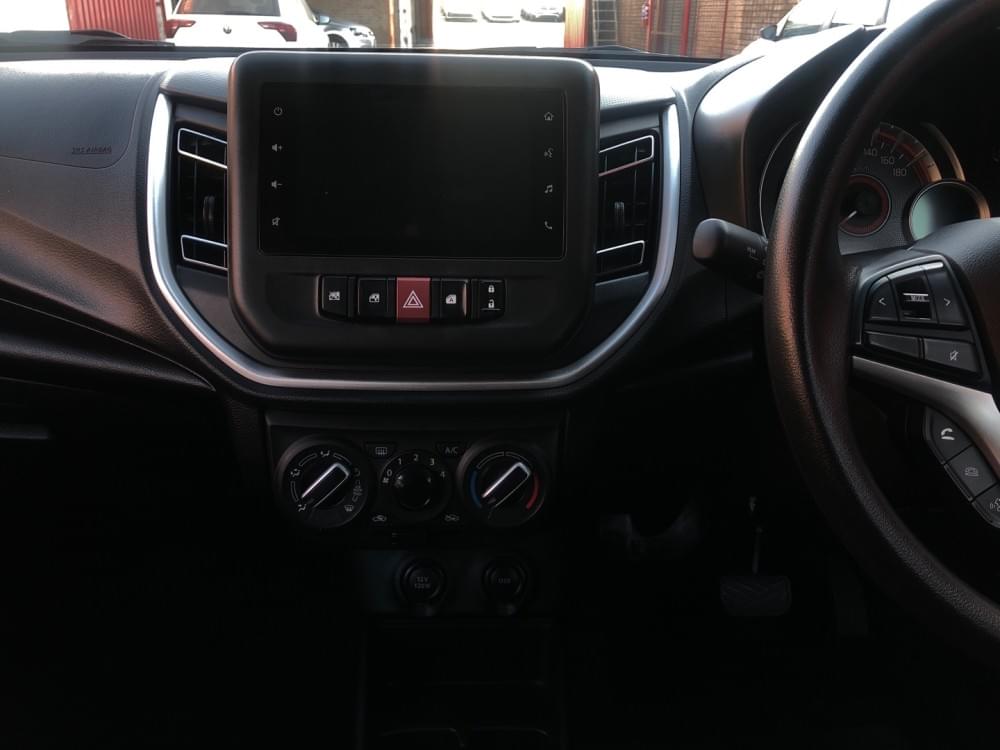 Toyota Vitz 1.0 Xr Amt