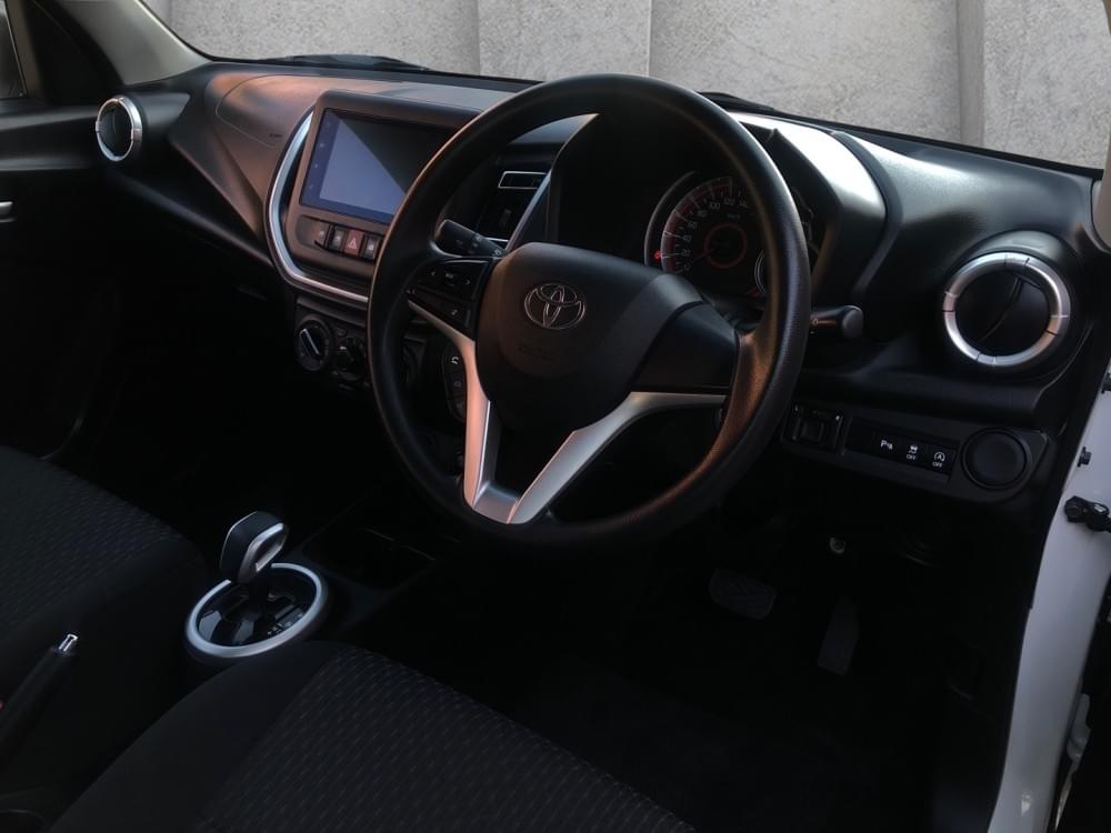 Toyota Vitz 1.0 Xr Amt