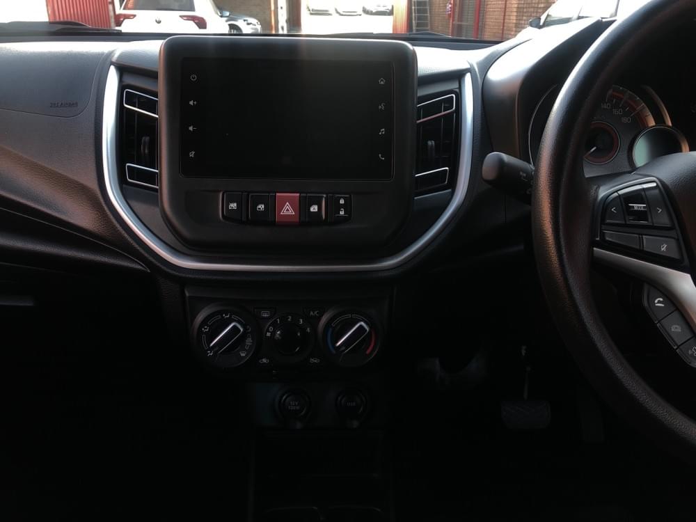 Toyota Vitz 1.0 Xr Amt