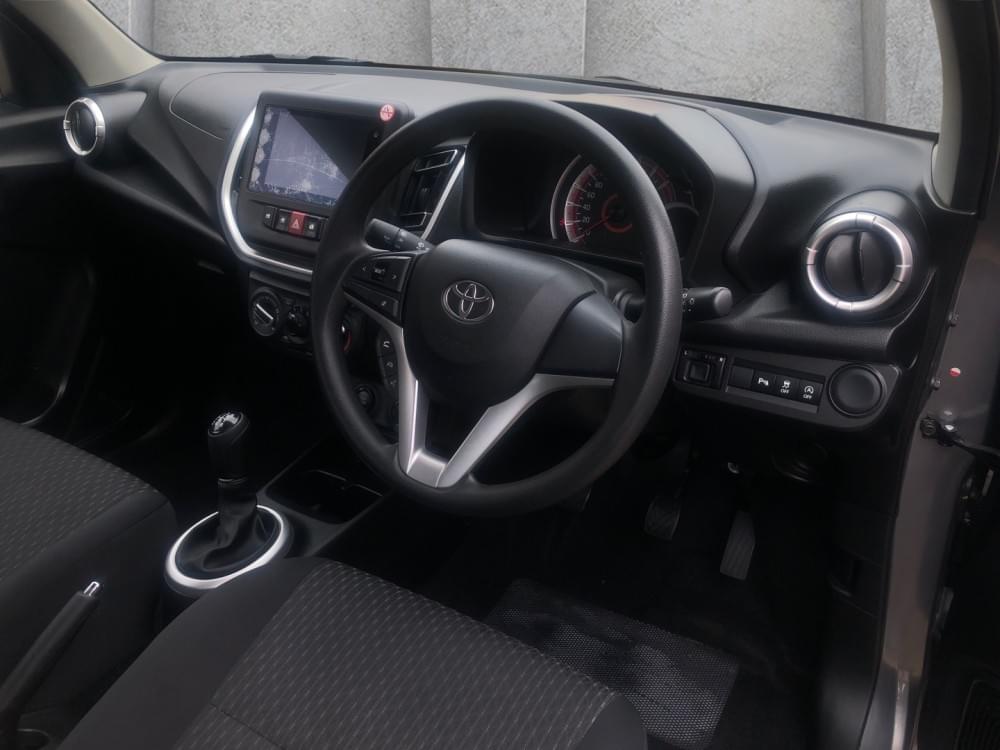 Toyota Vitz 1.0 Xr