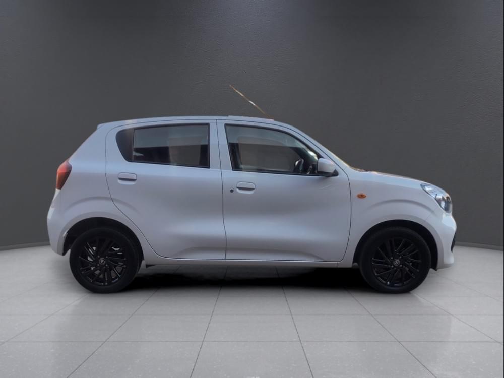 Toyota Vitz 1.0 Xr Amt
