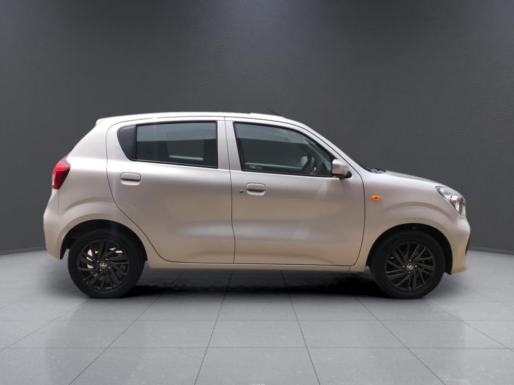 Toyota Vitz 1.0 Xr Amt