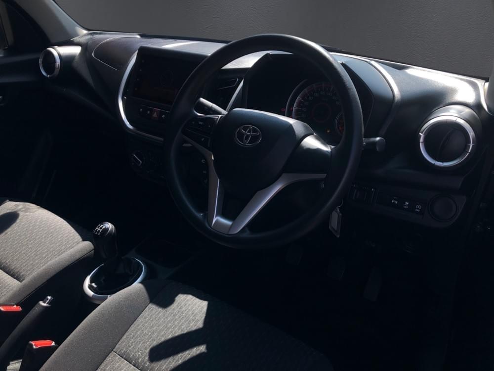 Toyota Vitz 1.0 Xr