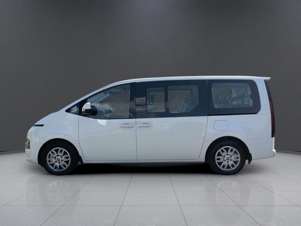 Hyundai Staria 2.2D Executive 9 Seater At