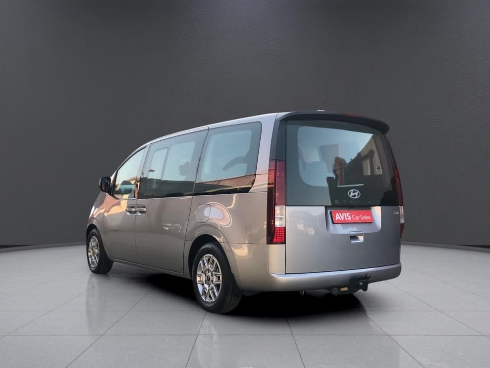 Hyundai Staria 2.2D Executive 9 Seater At