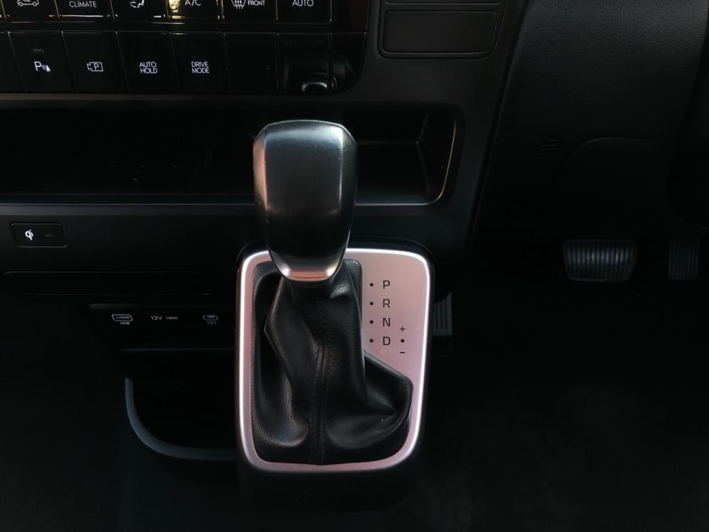 Hyundai Staria 2.2D Executive 9 Seater At