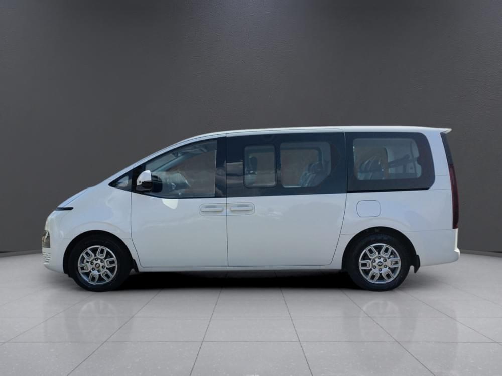 Hyundai Staria 2.2D Executive 9 Seater At