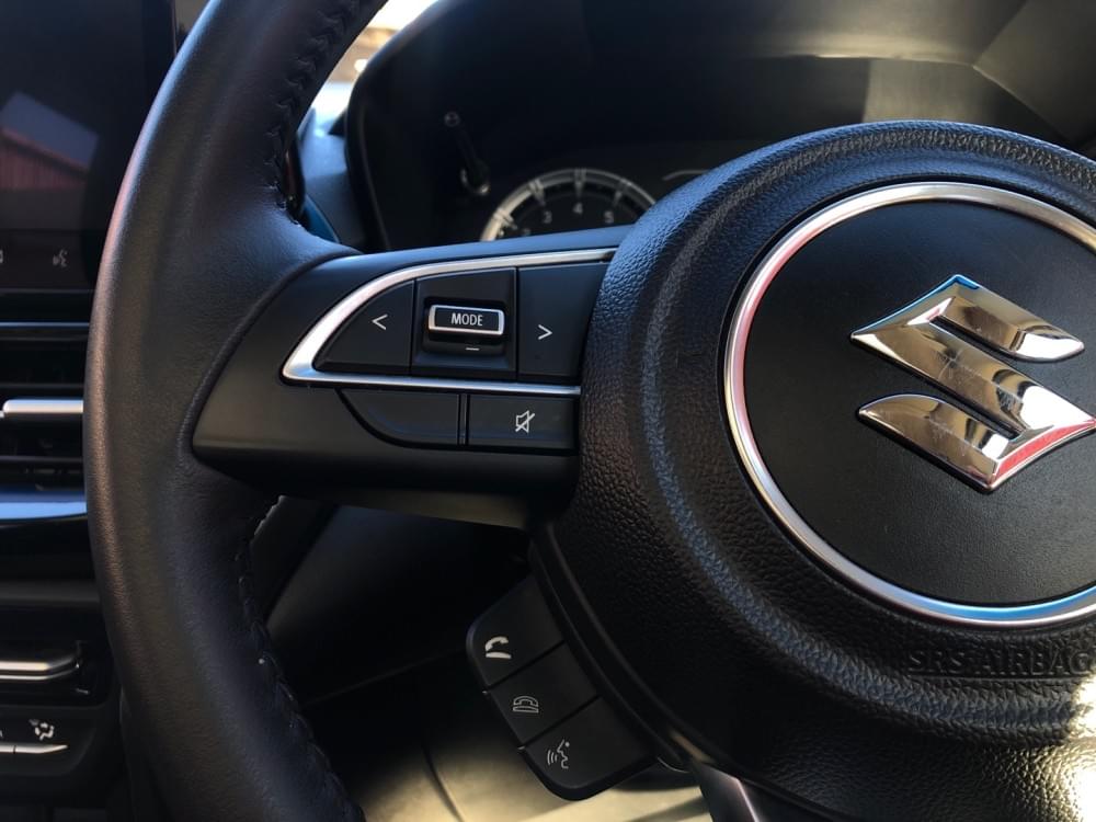 Suzuki N/A 1.5 Glx At