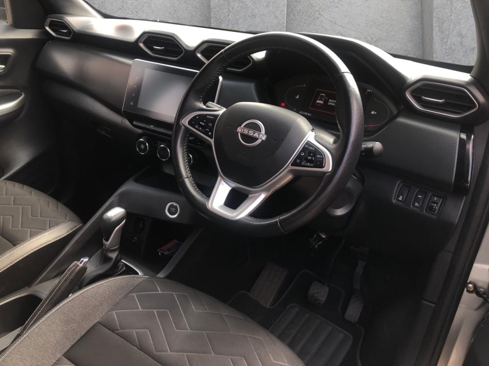 Nissan Magnite 1.0 Acenta Plus Cvt Oled